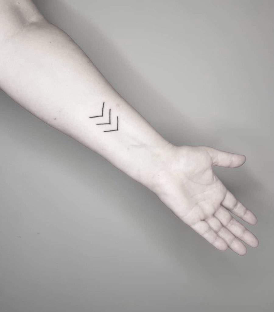 tatuaz_3_stzalki_knieja_ink_instagram